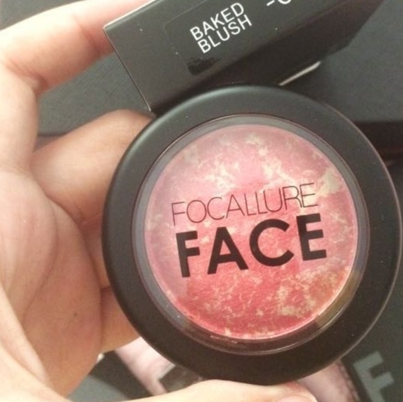 Focallure Baked Blush - Picture 3 of 5